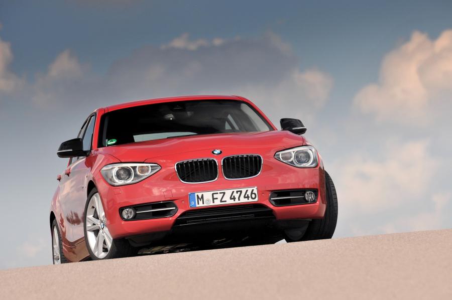  BMW 118i Sport Line 2011 года  (фото 47 из 185)